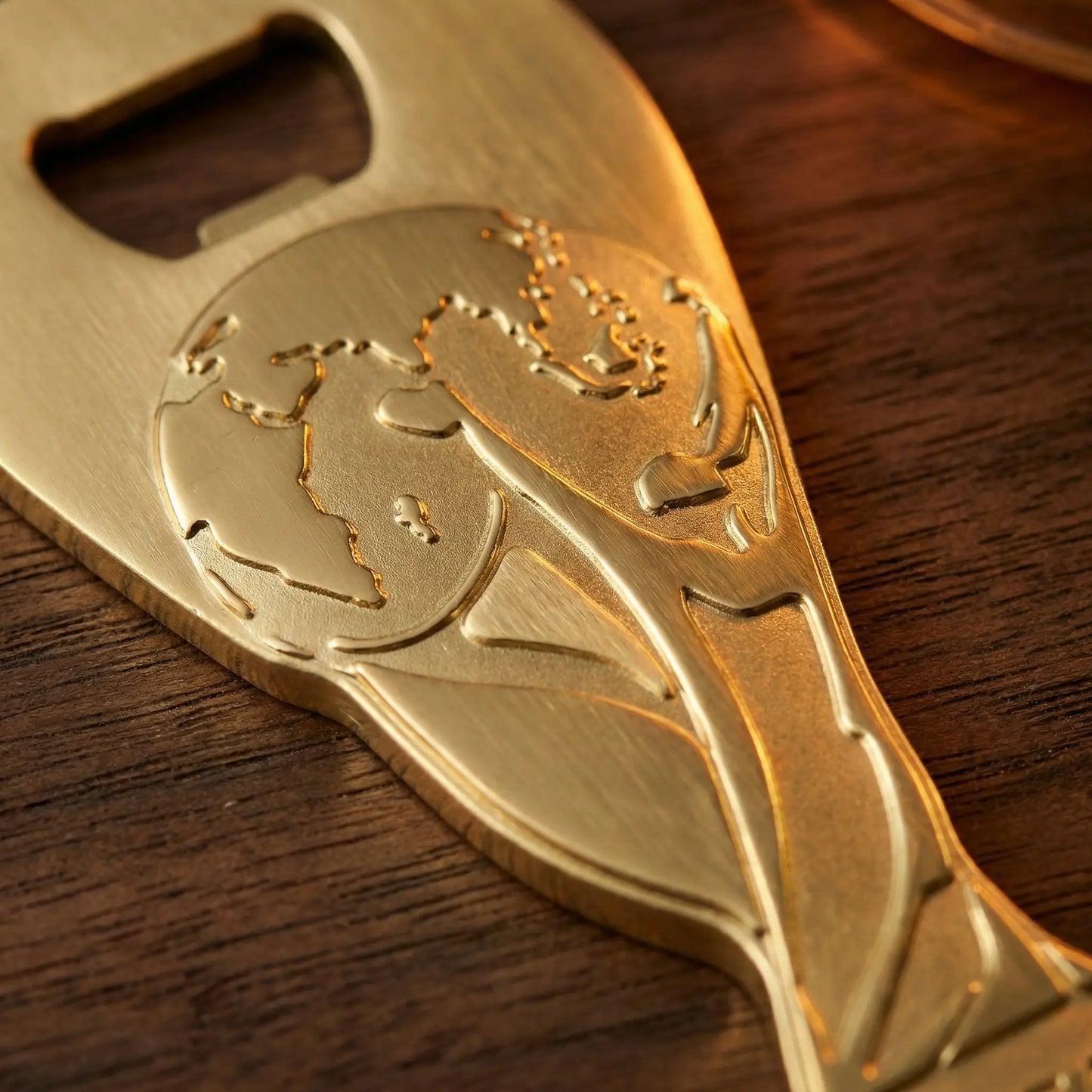 【FIFA WORLD CUP 2026 】Unbreakable Mug And Trophy-shaped Bottle Opener